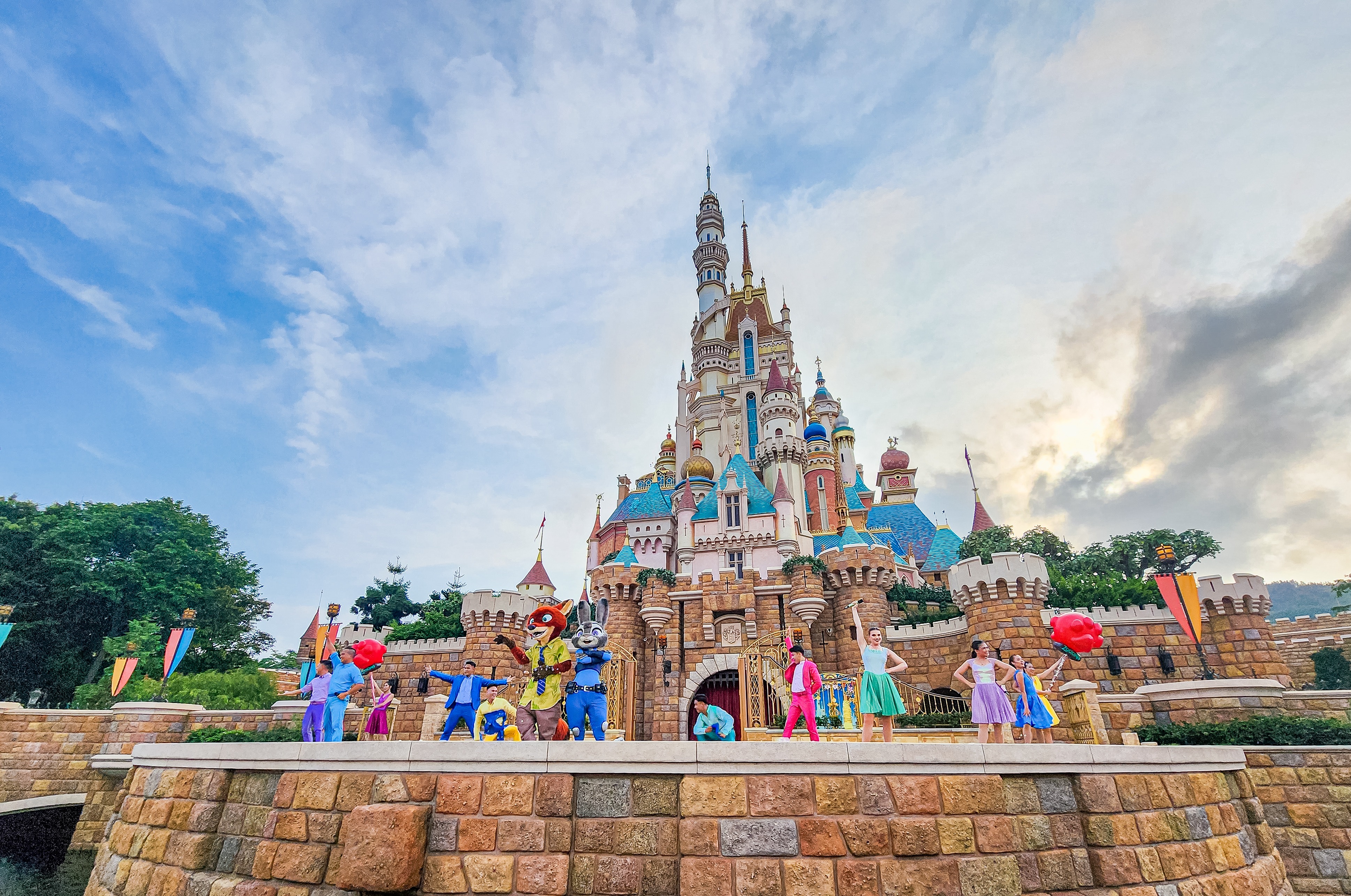 Most Popular Destinations to Visit in Hong Kong