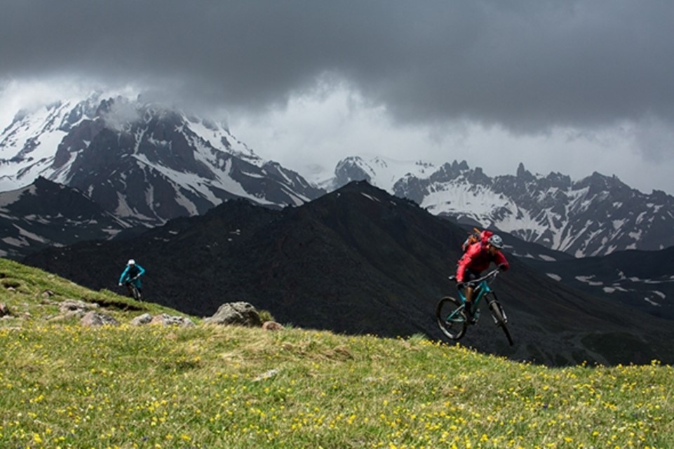 Must-have Experiences in Kazbegi