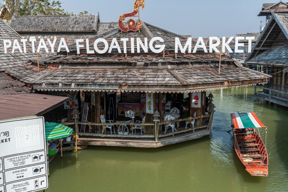 Local Markets and Street food Spots in Pattaya