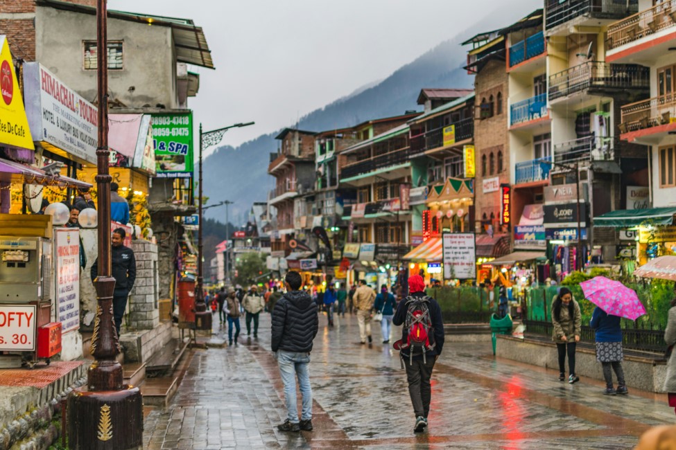 Local Markets & Street Food Spots in Manali