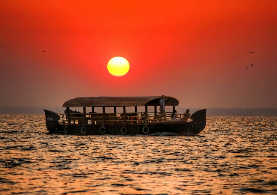 Must-have Experiences in Kumarakom