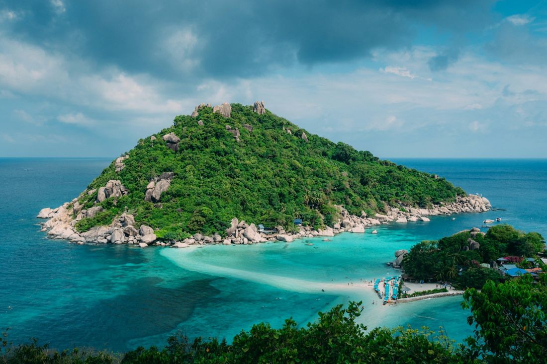 Destination Comparison: Pattaya vs. Phuket vs. Krabi vs. Hua Hin vs. Chiang Mai
