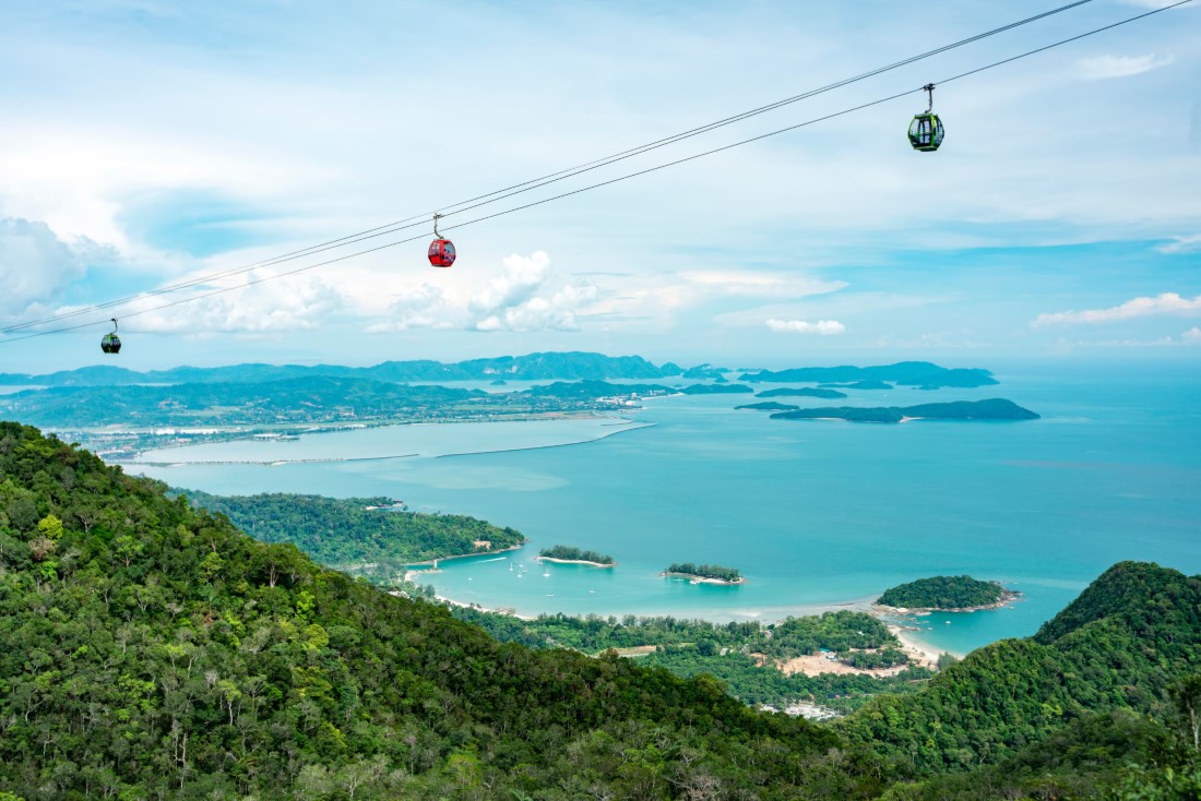 Local Markets & Street Food Spots in Langkawi